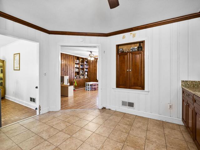 Photo of 300 Woodvale Avenue