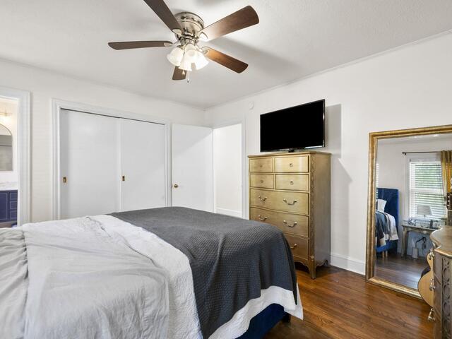 Photo of 300 Woodvale Avenue