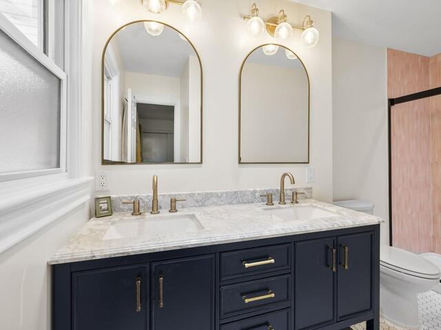 Photo of 300 Woodvale Avenue