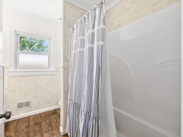 Photo of 300 Woodvale Avenue