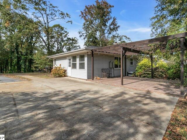 Photo of 300 Woodvale Avenue