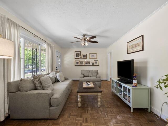 Photo of 300 Woodvale Avenue