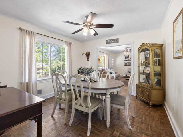 Photo of 300 Woodvale Avenue