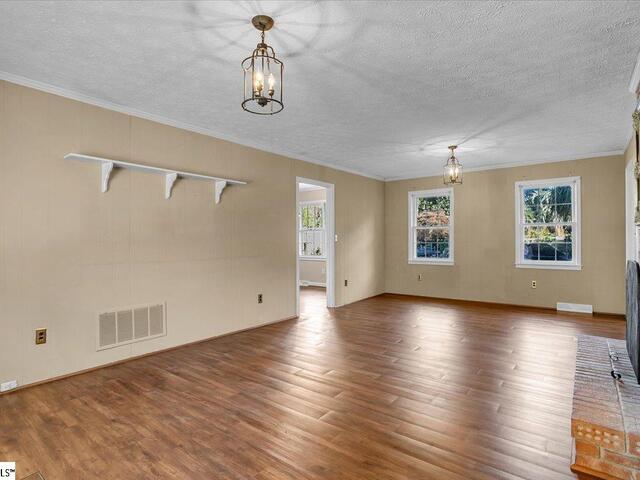 Photo of 307 Devenger Road