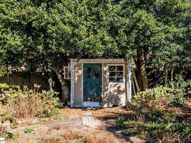 Photo of 307 Devenger Road