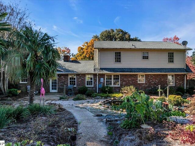 Photo of 307 Devenger Road