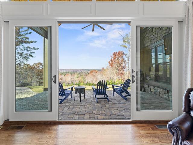 Photo of 551 Cliffs Vista Parkway