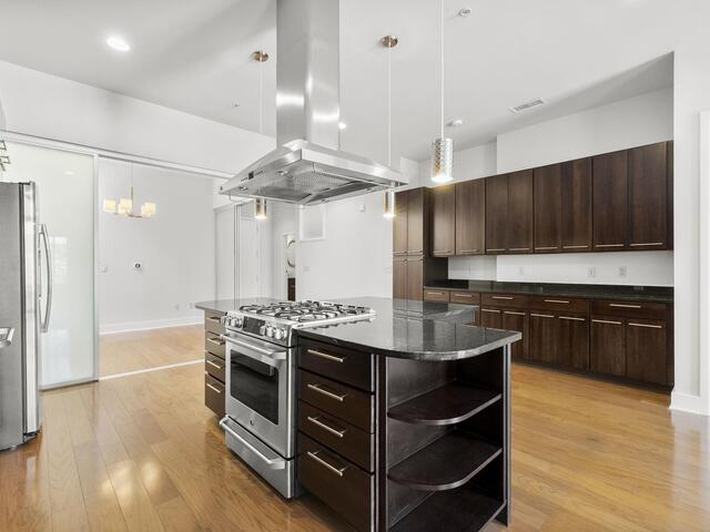 Photo of 500 E McBee Avenue