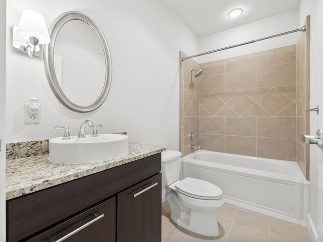 Photo of 500 E McBee Avenue