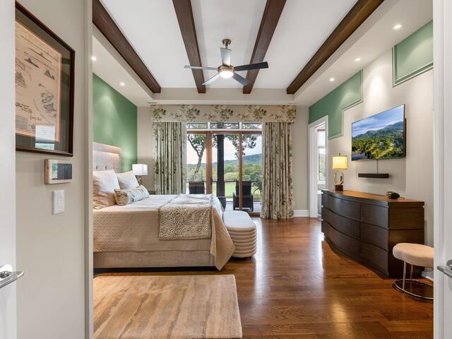 Photo of 10 Water View Court