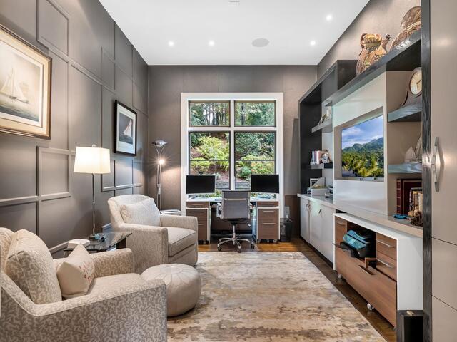 Photo of 10 Water View Court