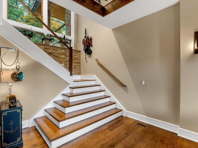 Photo of 10 Water View Court