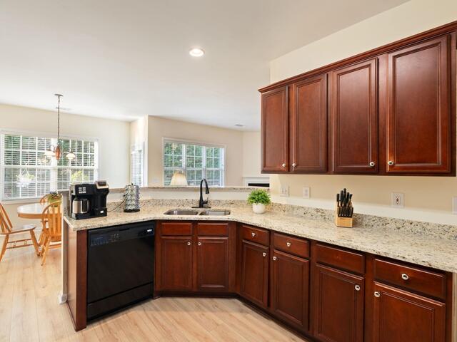 Photo of 6 Castle Hall Court