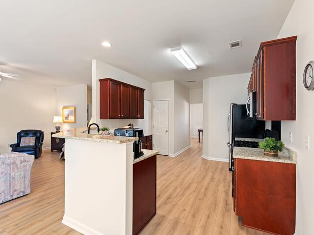 Photo of 6 Castle Hall Court