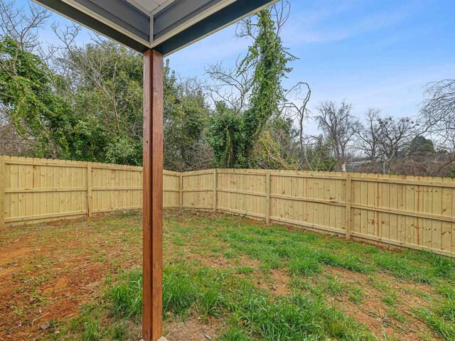 Photo of 405 E Hampton