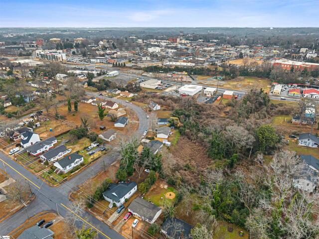 Photo of 405 E Hampton