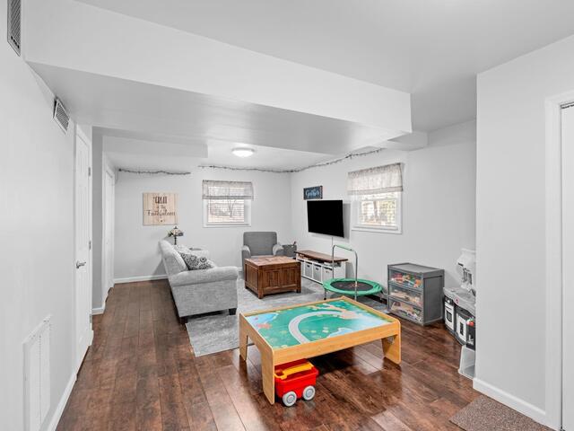 Photo of 128 Buckey Court