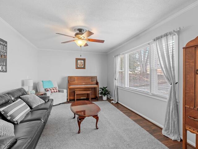 Photo of 128 Buckey Court