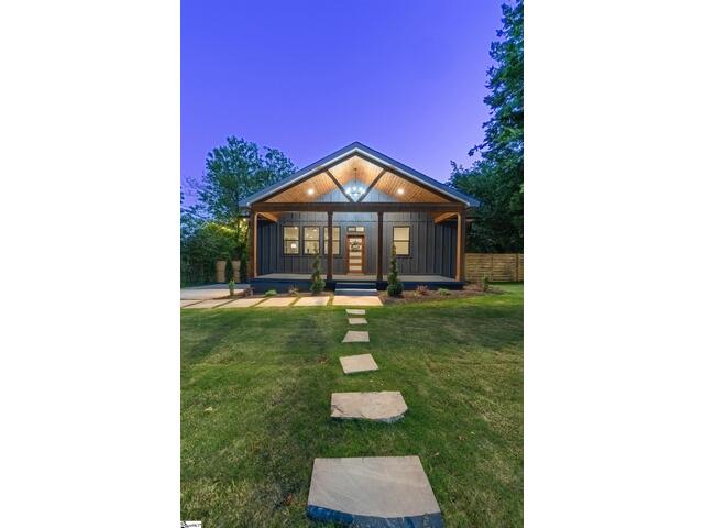 Photo of 28 6th Street