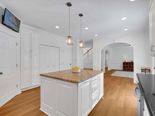 Photo of 210 Northcliff Way
