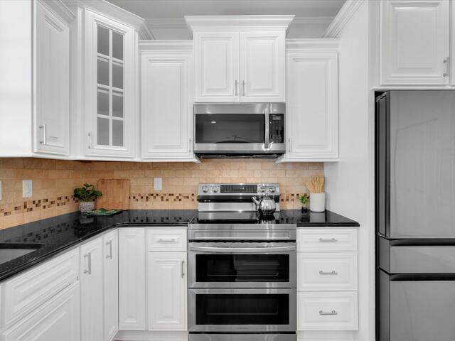 Photo of 210 Northcliff Way