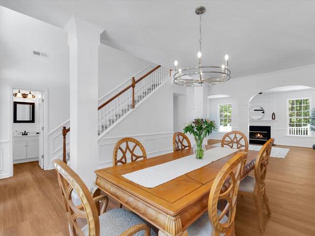 Photo of 210 Northcliff Way