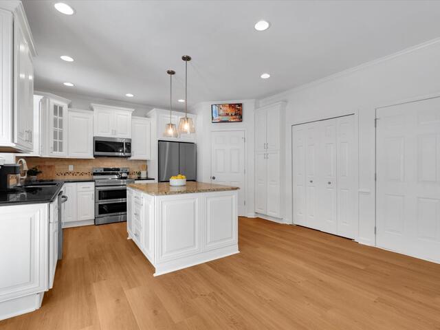 Photo of 210 Northcliff Way