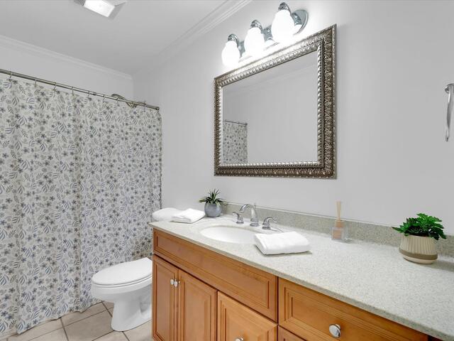 Photo of 210 Northcliff Way