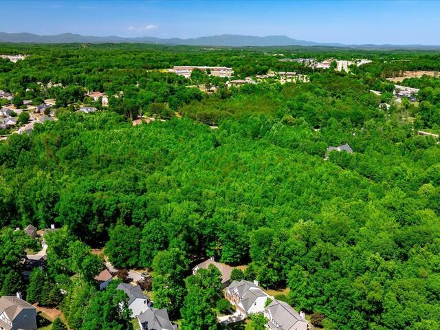 Photo of 210 Northcliff Way