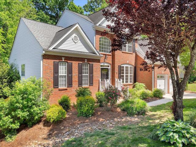 Photo of 210 Northcliff Way