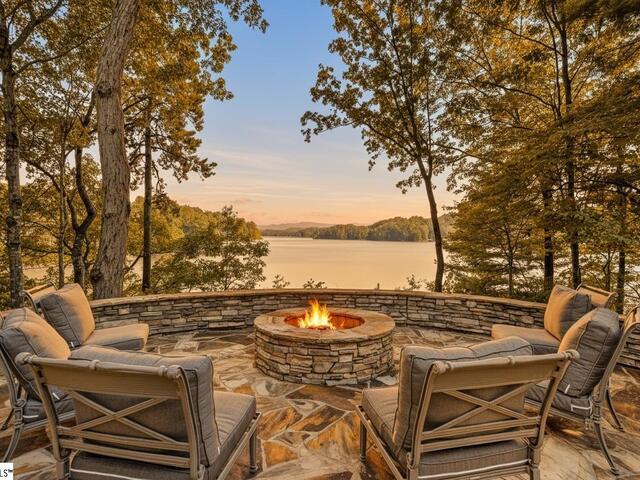 Photo of 344 Long Cove Trail