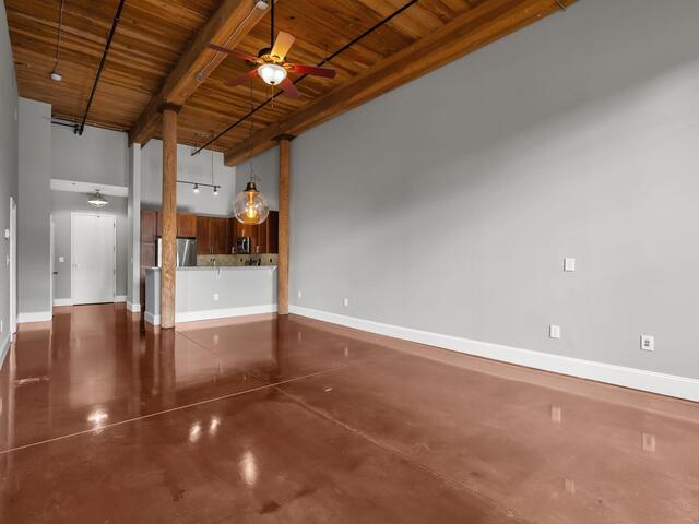 Photo of 400 Mills Avenue