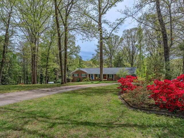 Photo of 100 Griffin Mill Road