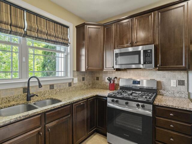 Photo of 44 Crimson Glory Way