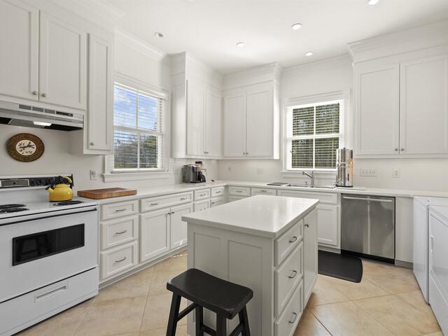 Photo of 421 E Church Road