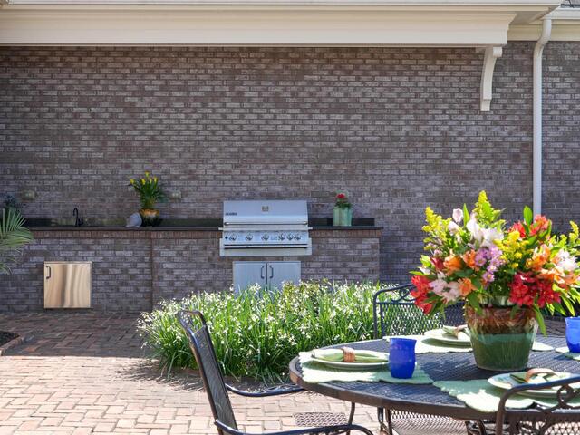 Photo of 421 E Church Road