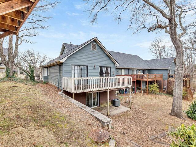 Photo of 1115D Crestview Road