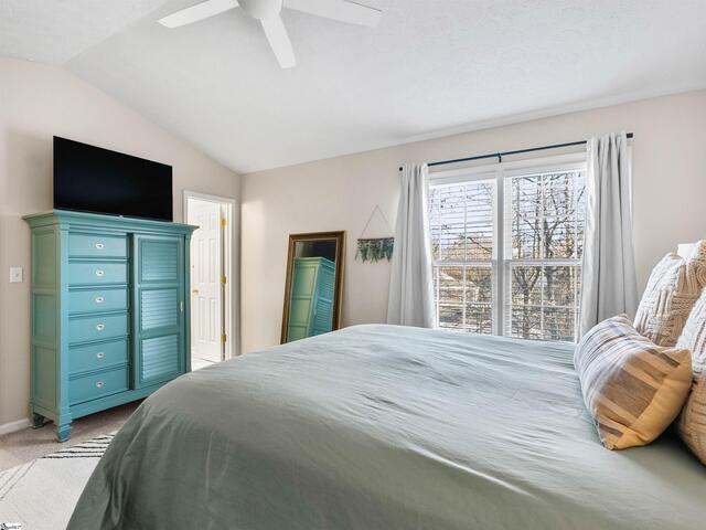 Photo of 40 Wood Pointe Drive