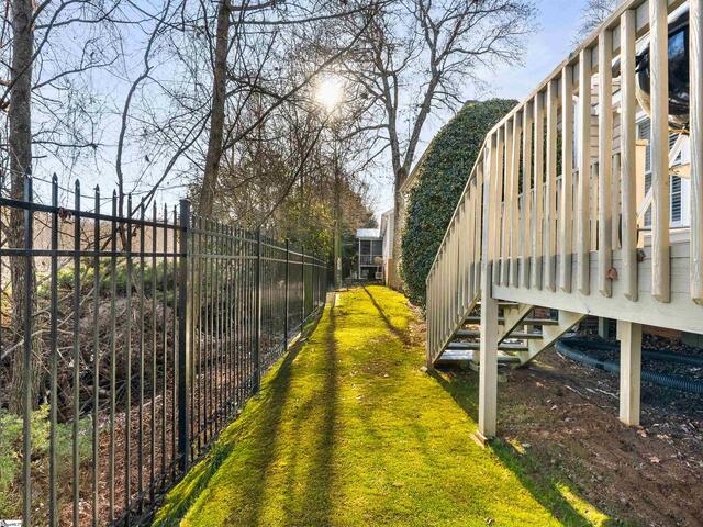 Photo of 40 Wood Pointe Drive