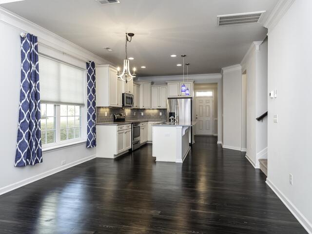 Photo of 810 Appleby Drive