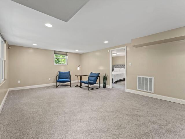 Photo of 119 W Victoria Road