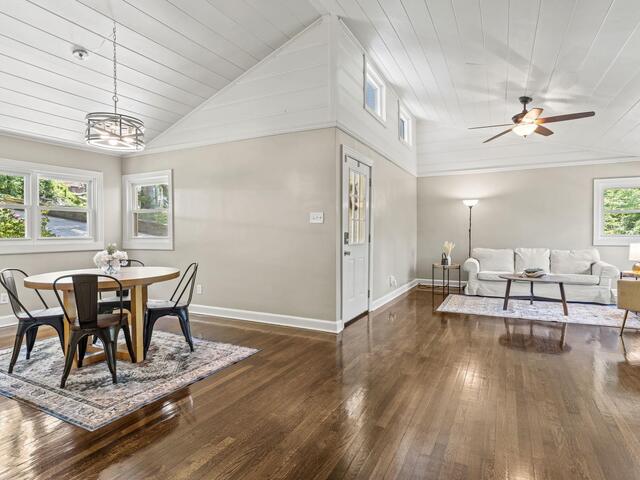 Photo of 119 W Victoria Road