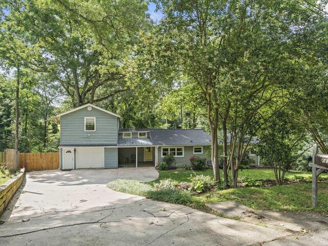 Photo of 119 W Victoria Road