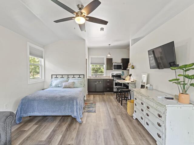 Photo of 119 W Victoria Road