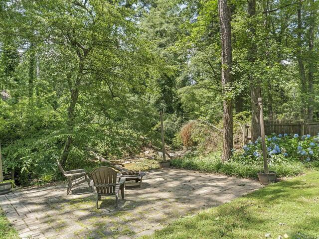Photo of 119 W Victoria Road