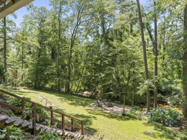 Photo of 119 W Victoria Road