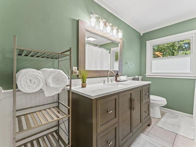 Photo of 119 W Victoria Road