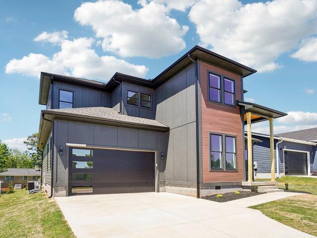 Photo of 44 Village Crest Drive