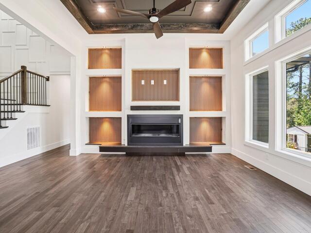 Photo of 44 Village Crest Drive