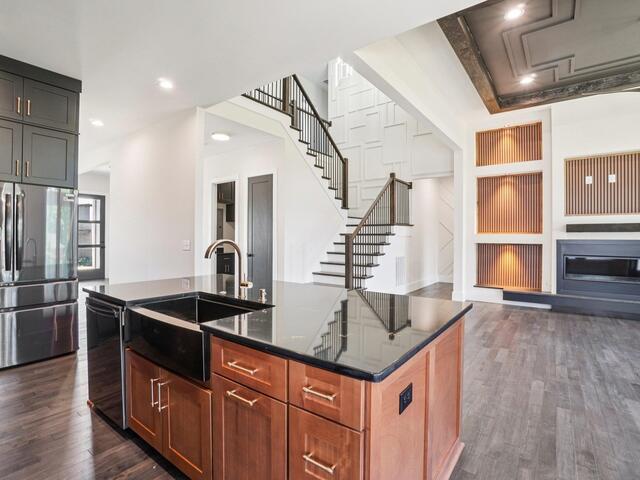Photo of 44 Village Crest Drive